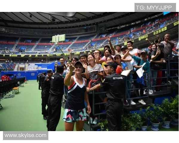 赛后分析：上海网球队与武汉网球队的默契配合与战术探讨