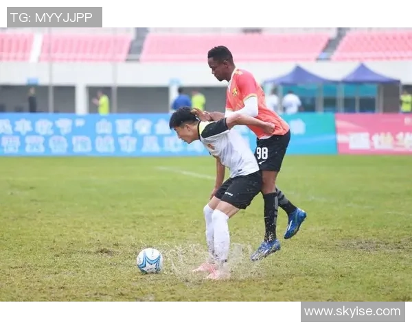 足球明星互相称赞的趣味视频揭秘他们的友谊与默契瞬间